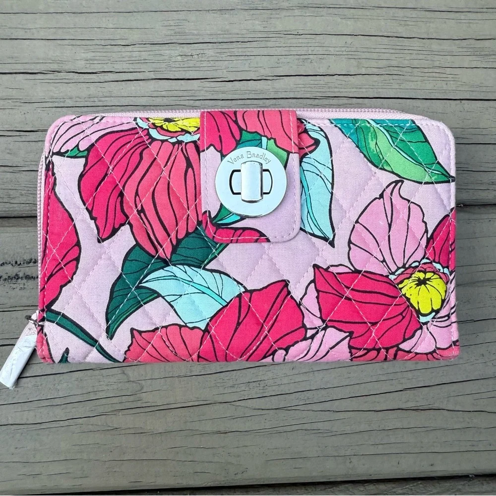NWT Vera Bradley Vintage Floral Iconic RFID Turnlock Cotton Wallet